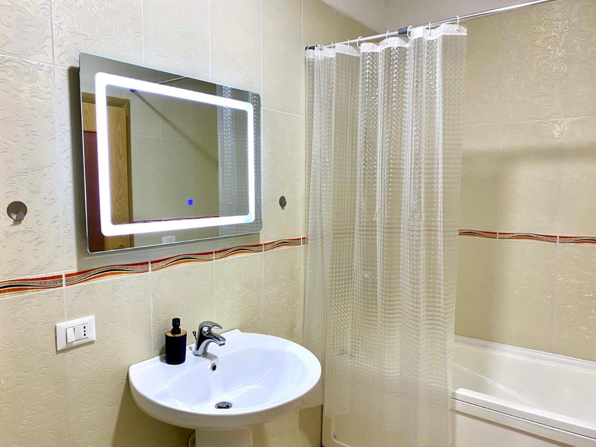 Cozy Seaview Apartment Vollga Central Дуррес Экстерьер фото